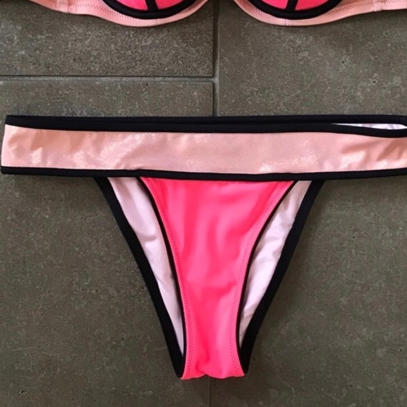 💕Like new VS colorblock neon pink bikini bottoms - Picture 5 of 5
